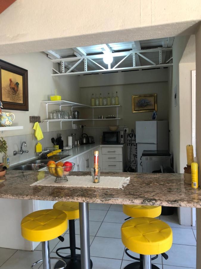 Villa Jullienne - A Home Away From Home - Unit 3 Νέλσπρουιτ Εξωτερικό φωτογραφία